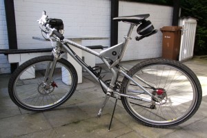 mtb_mercedes_benz_full_suspension_bike