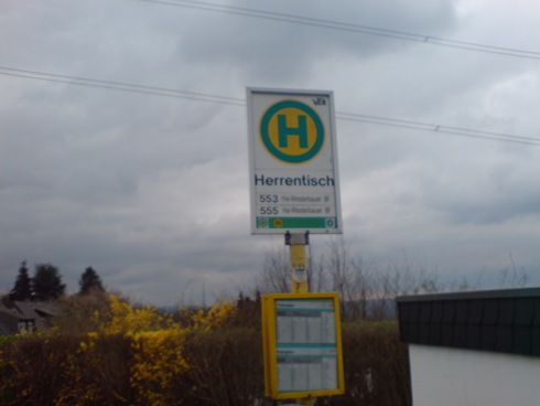Praller Name für die Haltestelle: Herrentisch